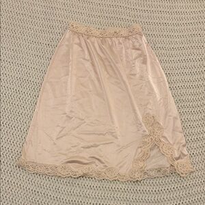 Vibtage Lace Trim Skirt